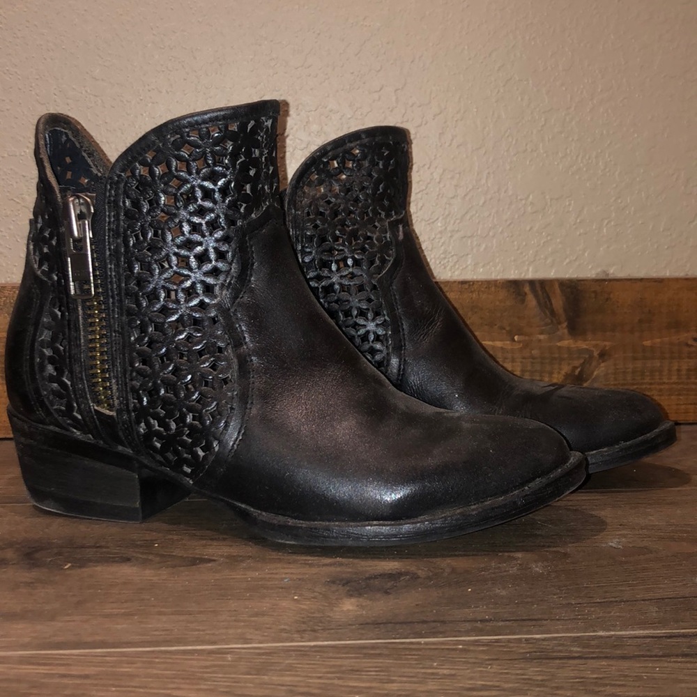 Circle G by Corral Bootie - SIZE 7